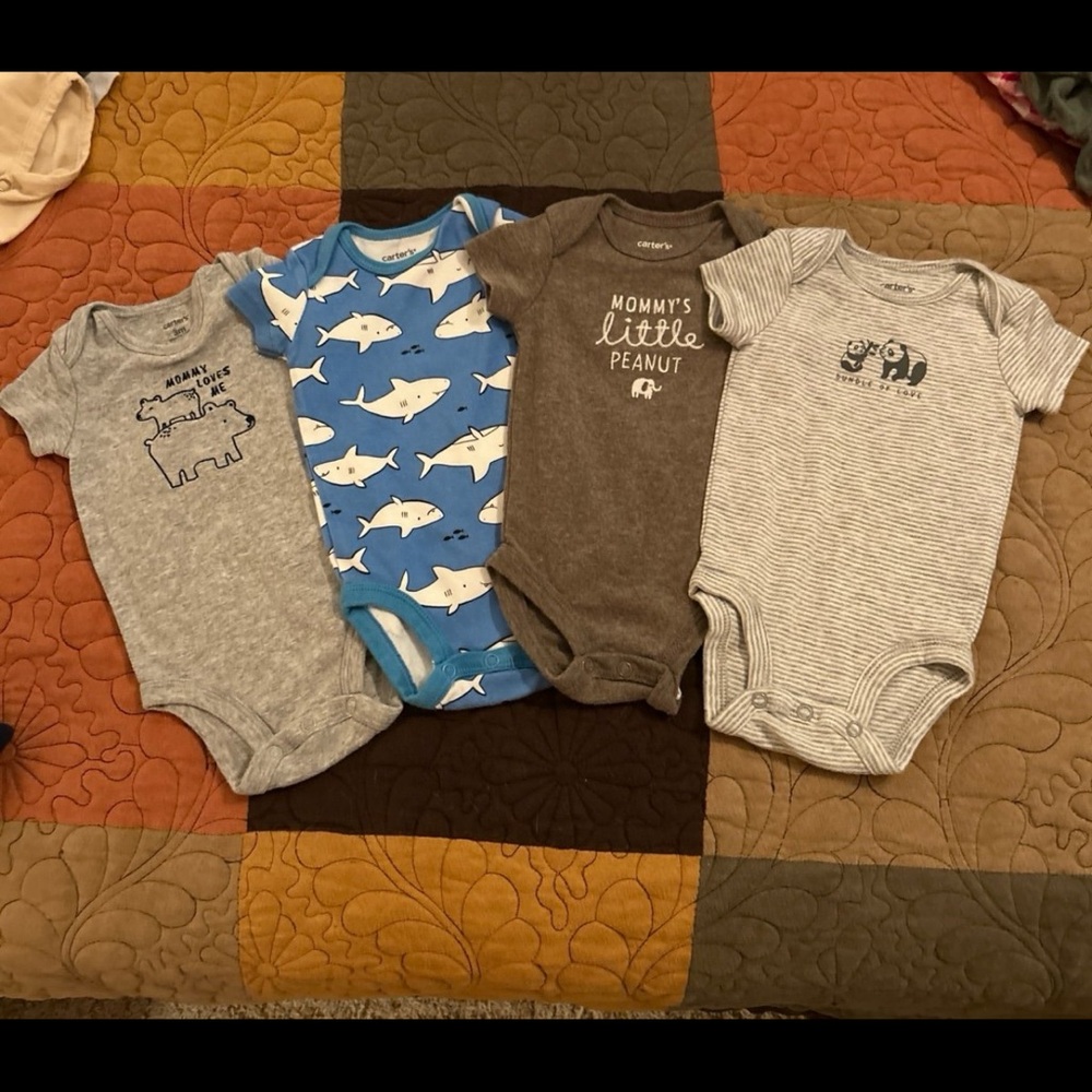 Bundle lot of 4 Carters boys Onsies size 3m panda shark bear elephant